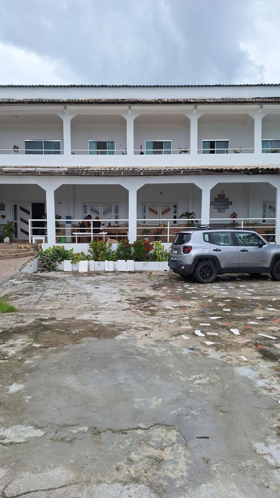 Quarto Triplo Com Banheiro Em Pousada E Restaurante ماناوس المظهر الخارجي الصورة