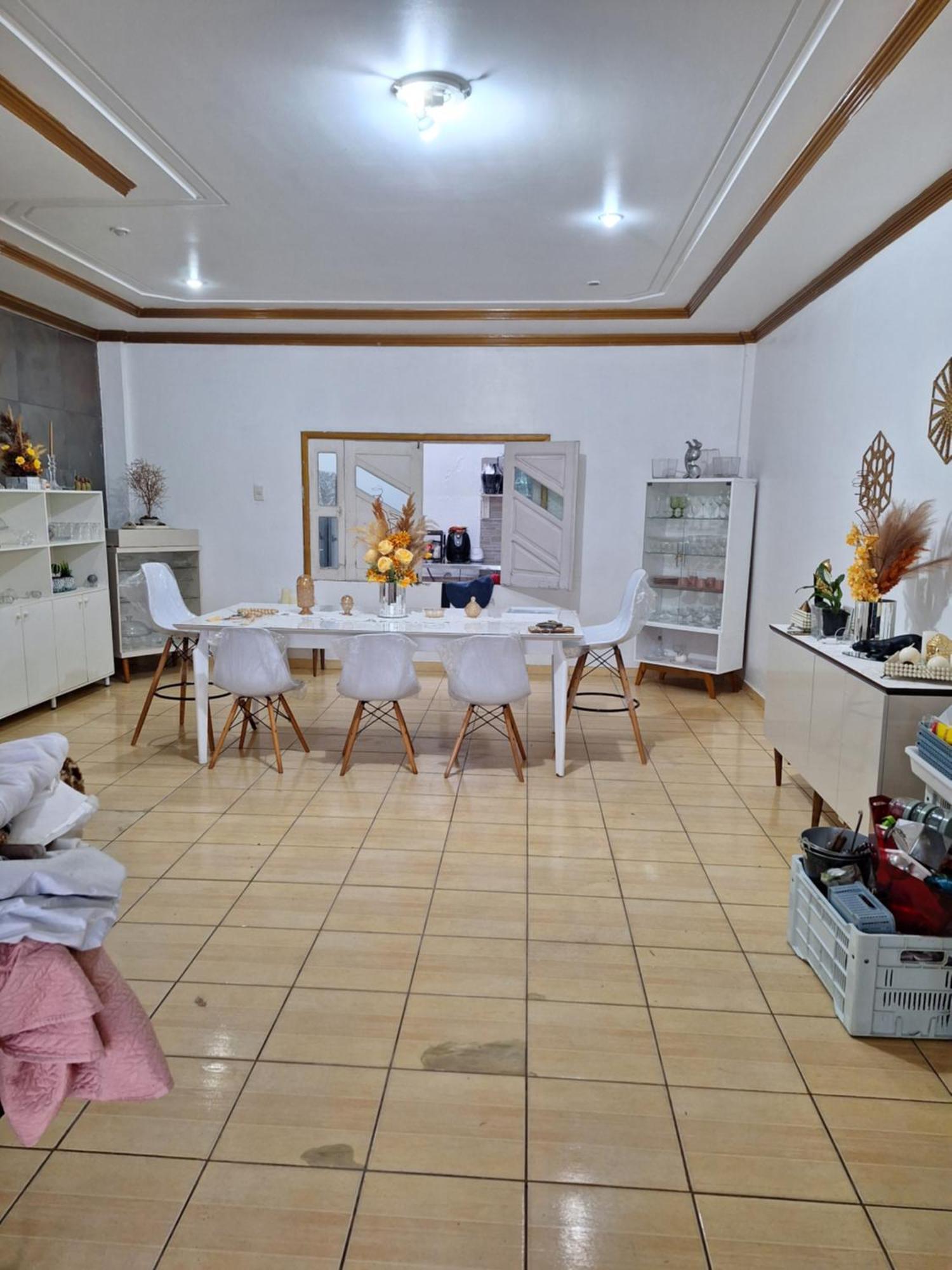 Quarto Triplo Com Banheiro Em Pousada E Restaurante ماناوس المظهر الخارجي الصورة